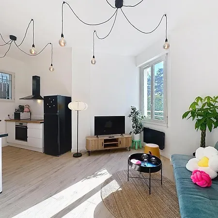 2p Juan-les-pins Appartement *