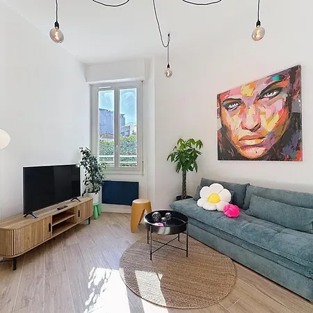 2p Juan-les-pins Appartement *